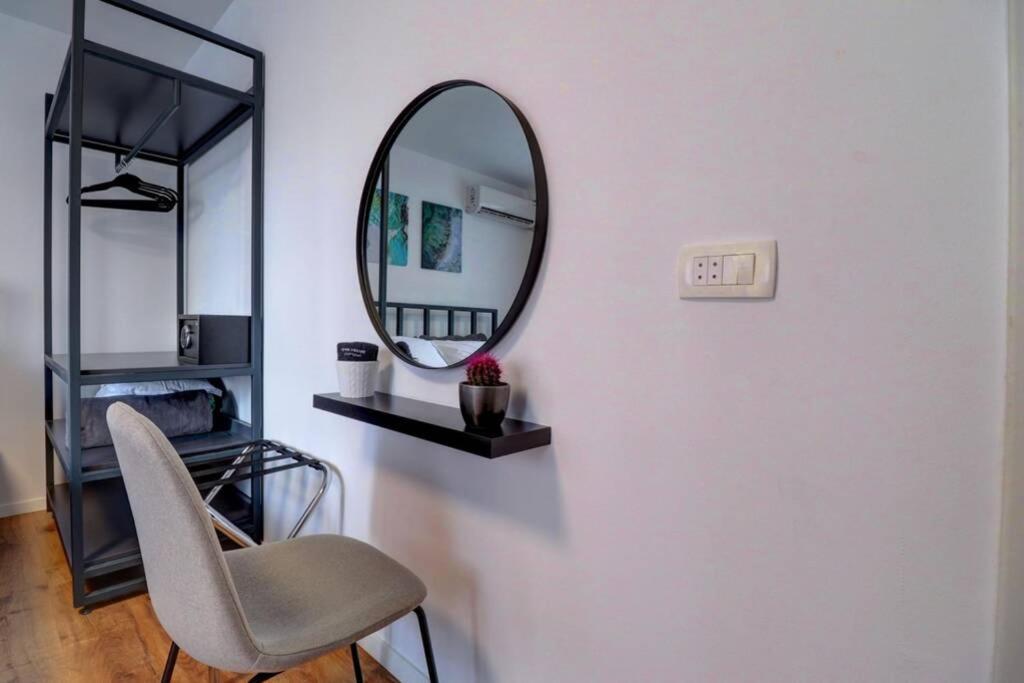 Town Square Apartment Приштина Экстерьер фото